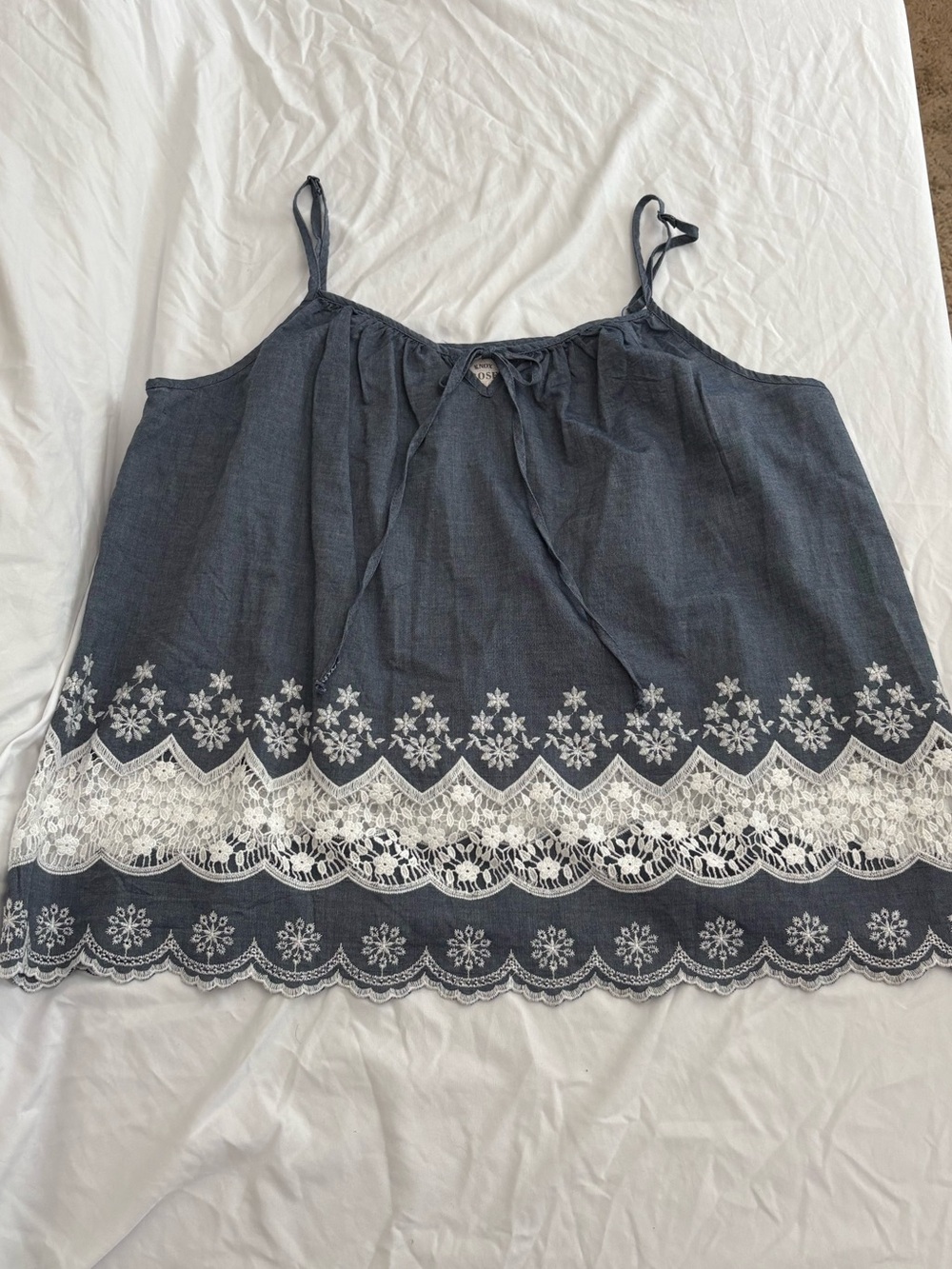 Knox Rose Navy/White Embroidered Lace-Trim sleeveless top | Women's Size: XXL